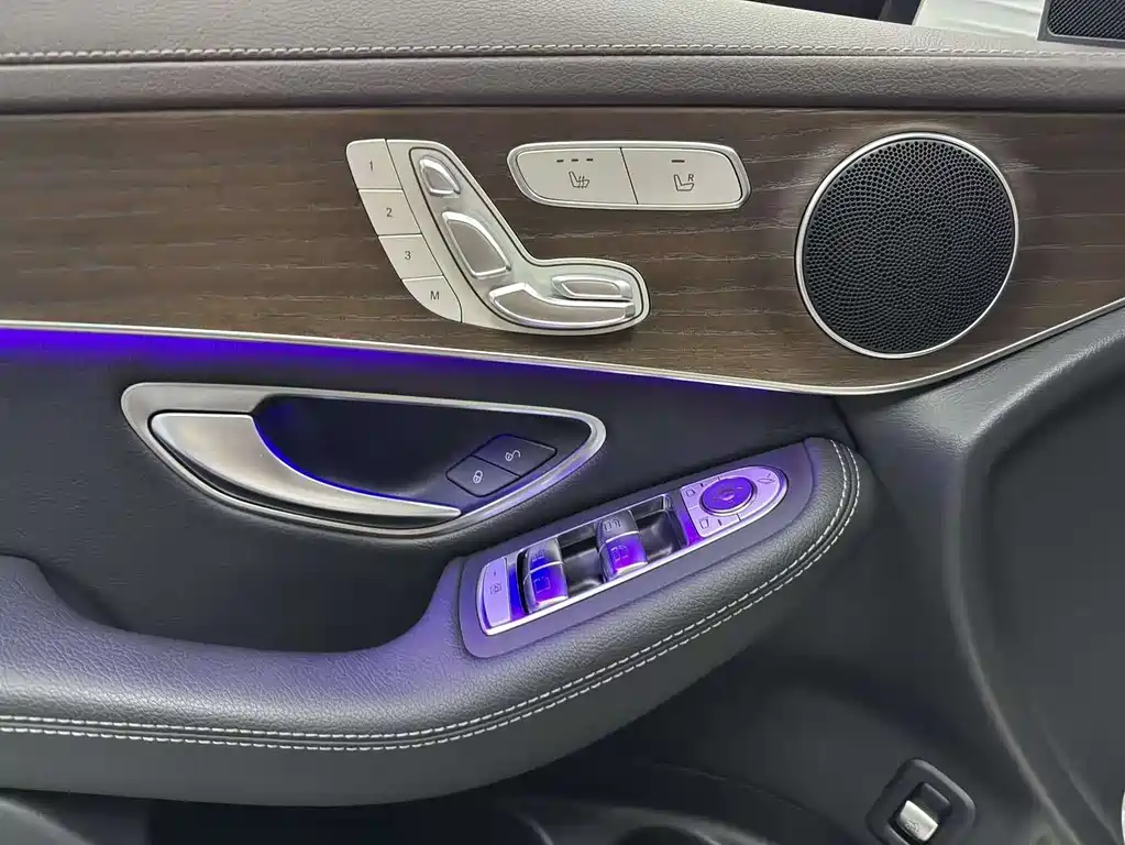 Mercedes-Benz GLC 2023 — фото 13