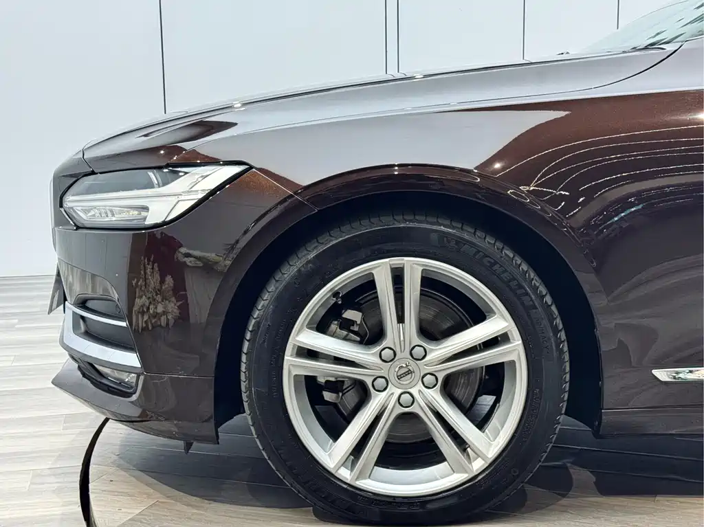 Volvo S90 2019 — фото 22