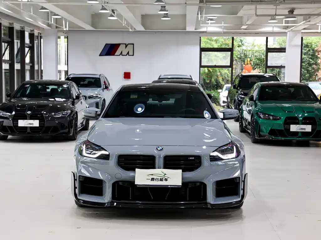 BMW M2 2023 — фото 2