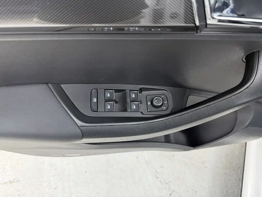Skoda Karoq 2022 — фото 11