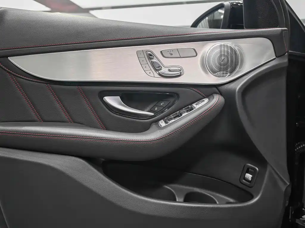 Mercedes-Benz GLC Coupe AMG 2020 — фото 10