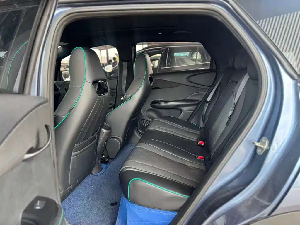 BYD Dolphin 2023
