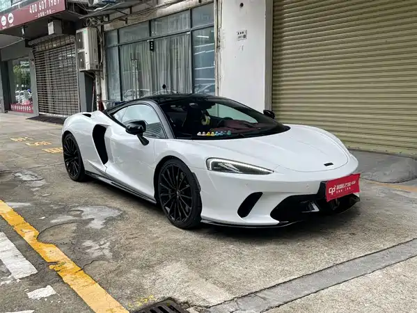 McLaren GT 2023