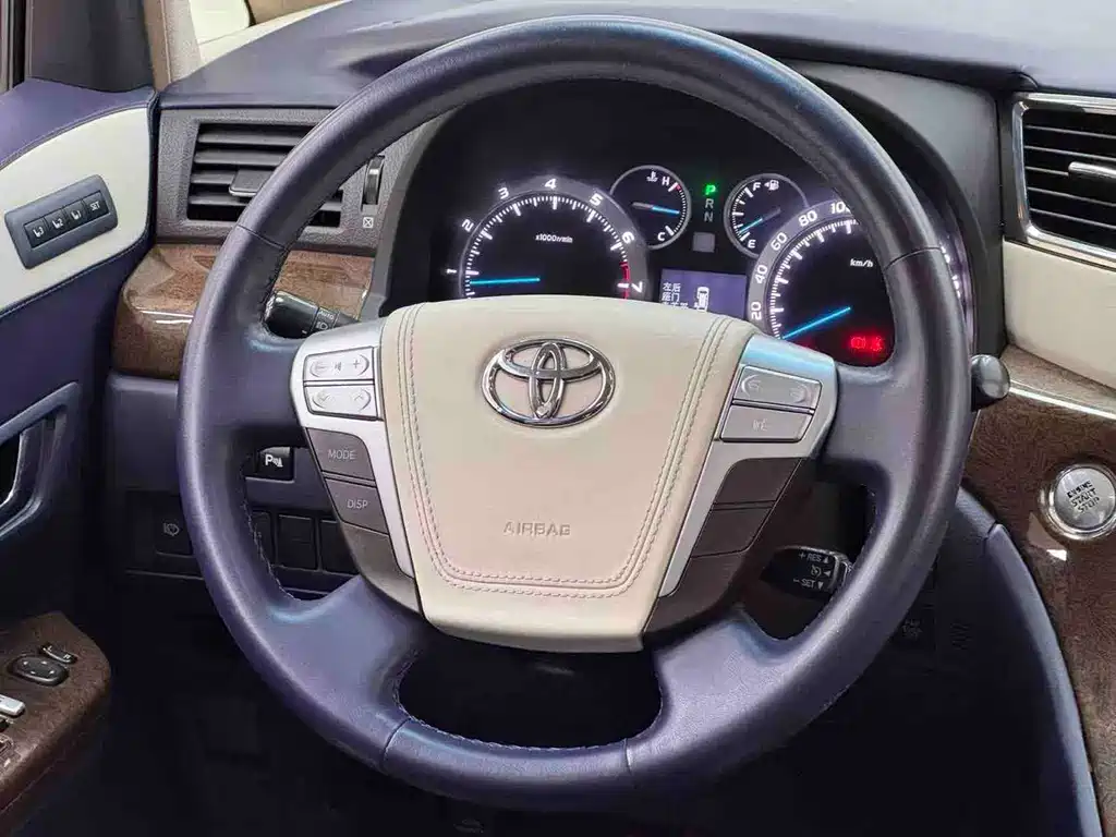 Toyota Alphard 2012 — фото 21
