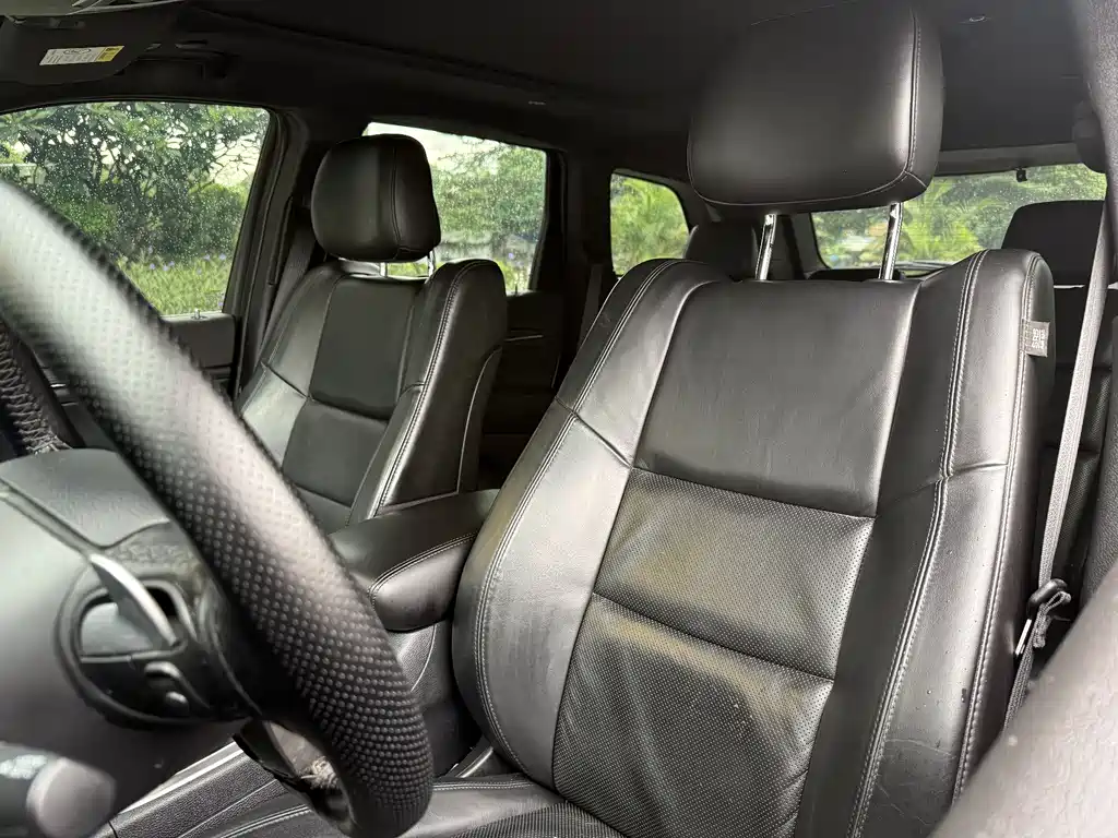 Jeep Grand Cherokee 2021 — фото 10