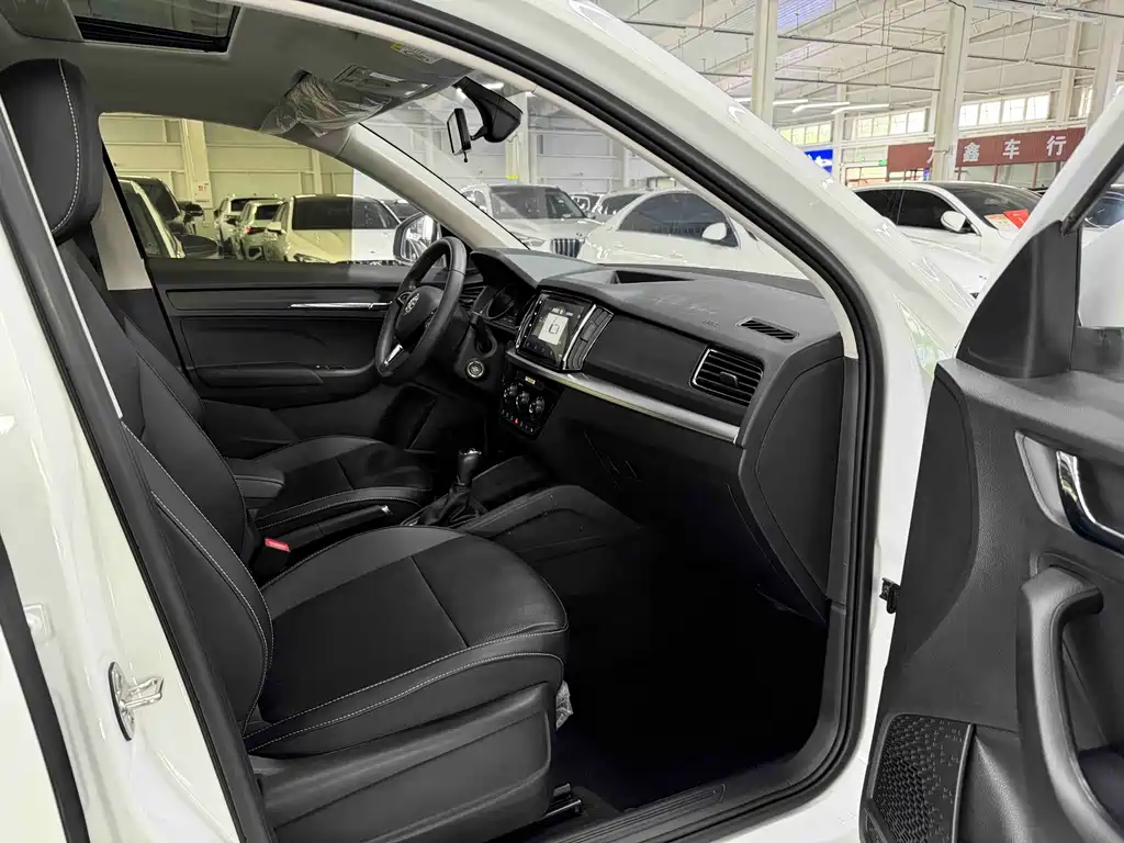Skoda Kamiq 2023 — фото 17