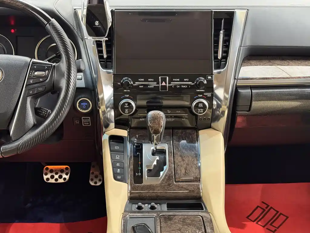 Toyota Vellfire 2022 — фото 16