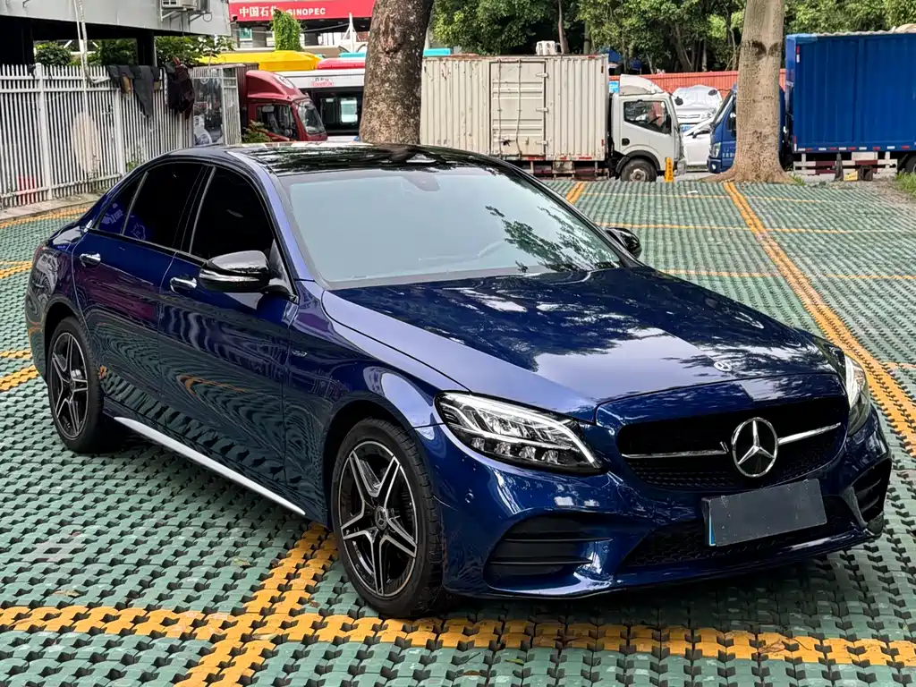 Mercedes-Benz C-Class 2021