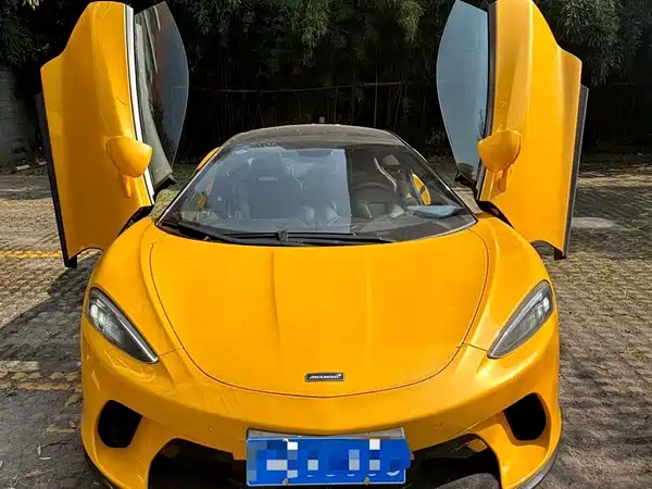 McLaren GT 2023