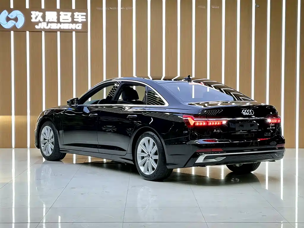Audi A6L 2023 — фото 19