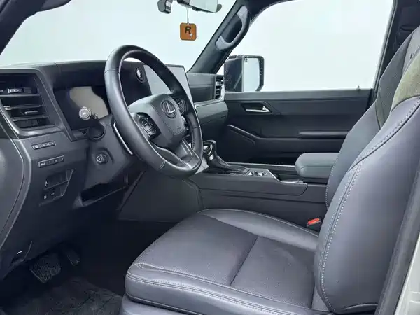 Lexus GX 2024