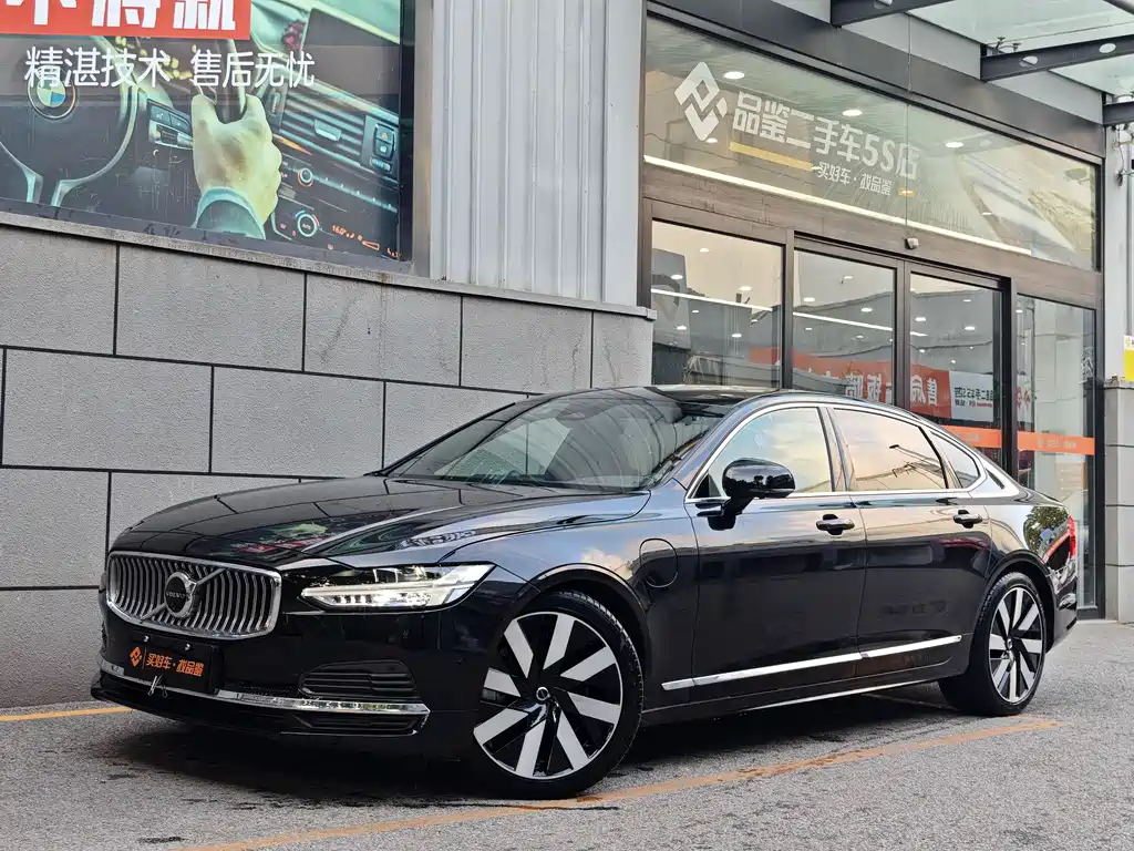 Volvo S90 PHEV 2024 — фото 1
