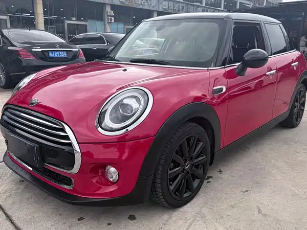 MINI MINI 2018