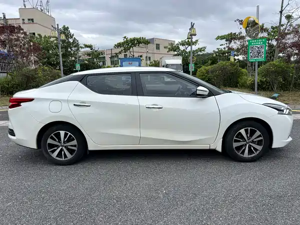 Nissan Bluebird 2020