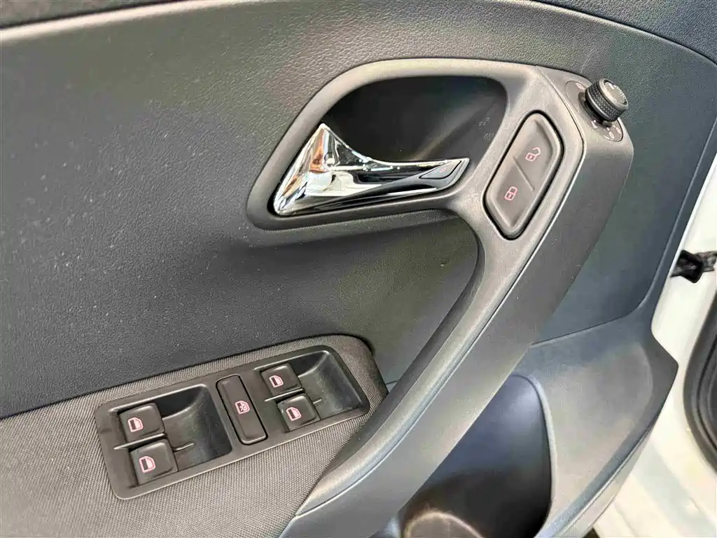 Volkswagen Polo 2019 — фото 14