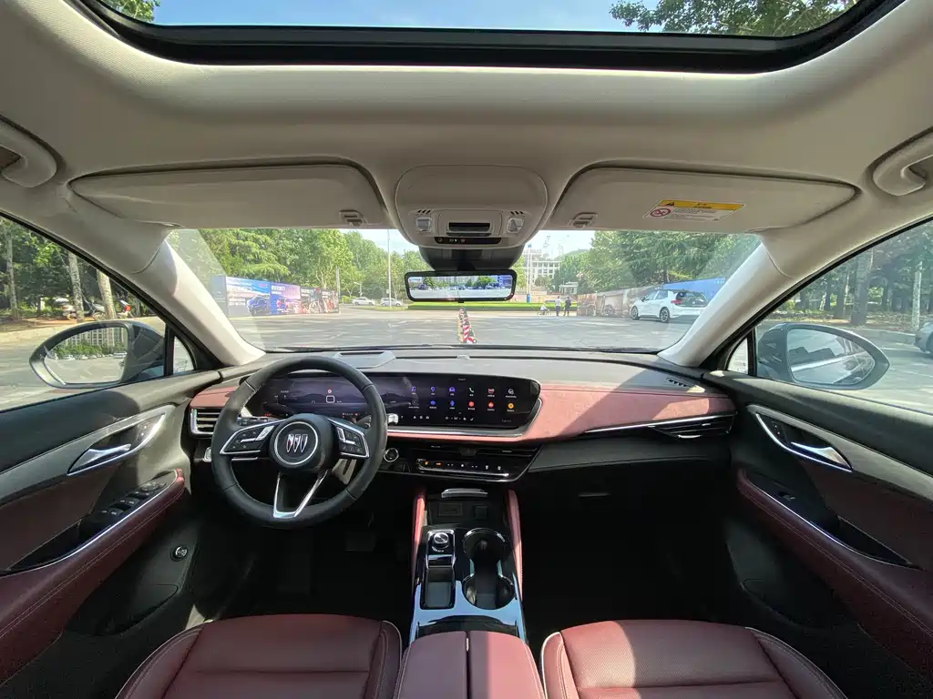 Buick Envision Plus — фото 15