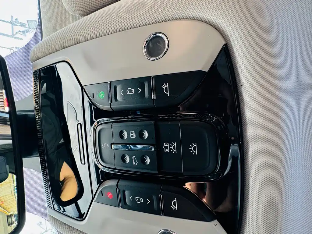 GAC Motor Trumpchi M8 2023 — фото 29