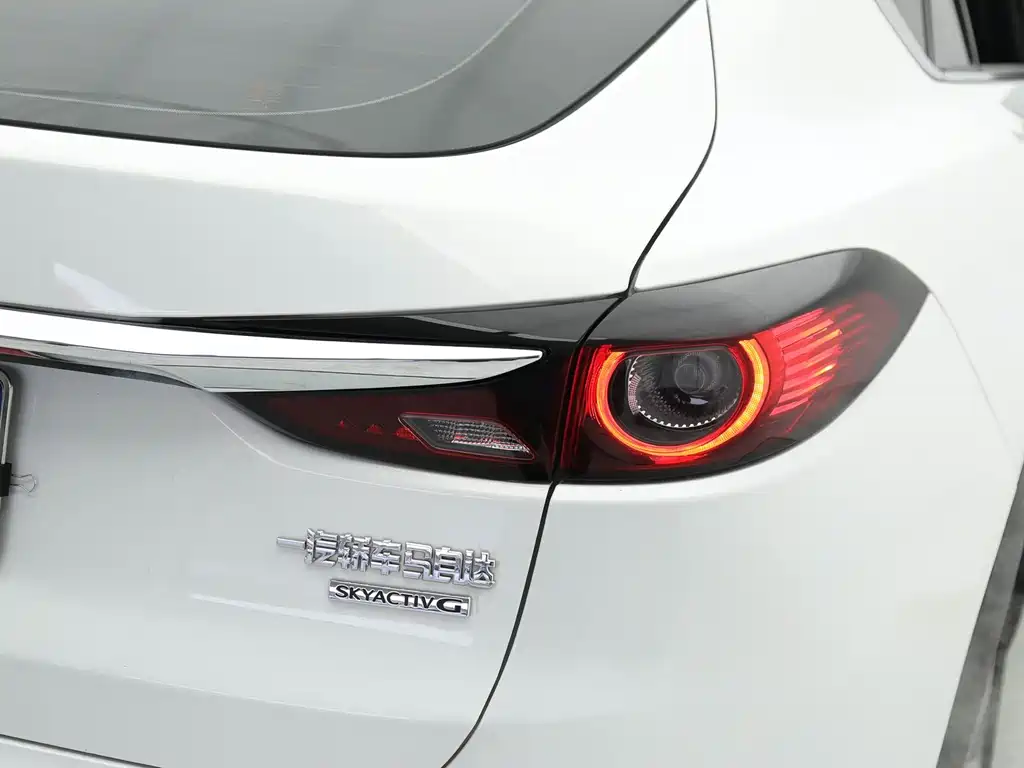 Mazda CX-4 2023 — фото 10