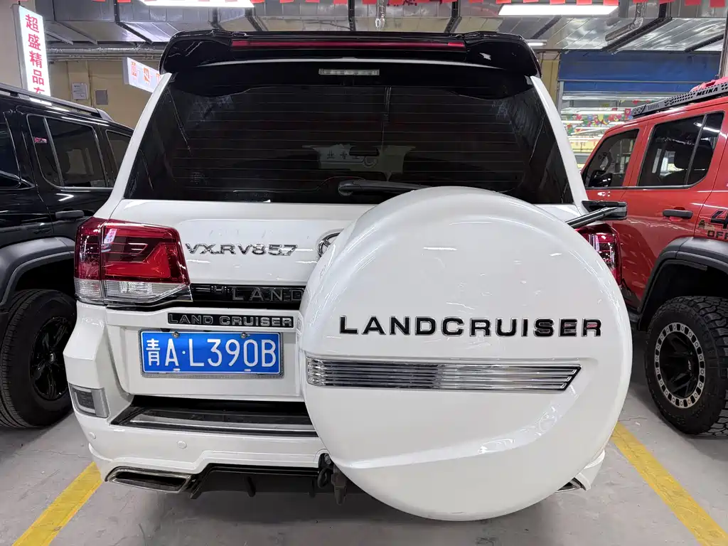 Toyota Land Cruiser 2013 — фото 17