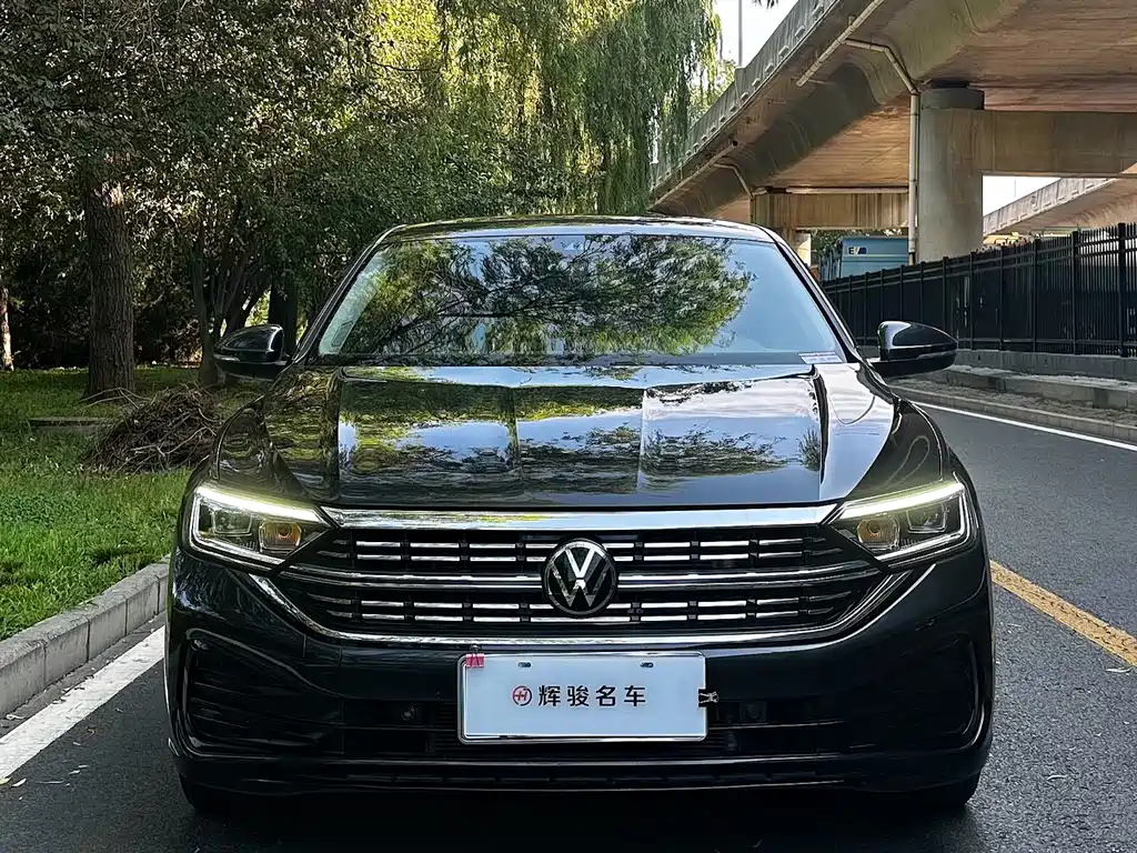 Volkswagen Sagitar 2024