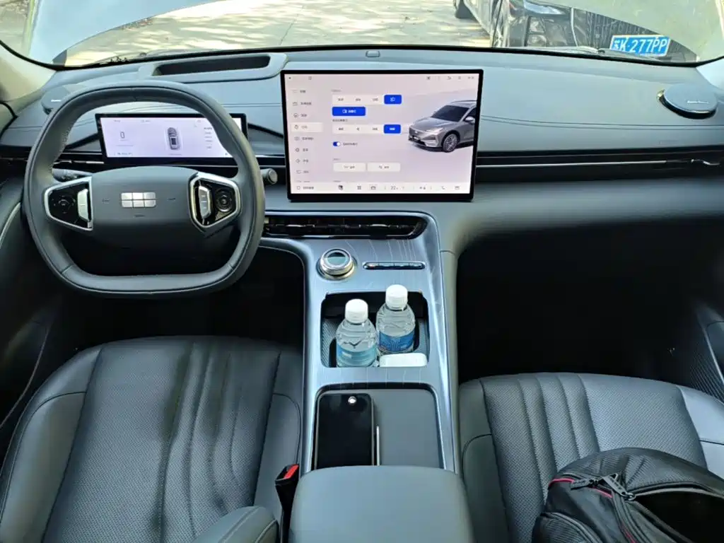 Geely Galaxy E5 2025 — фото 13