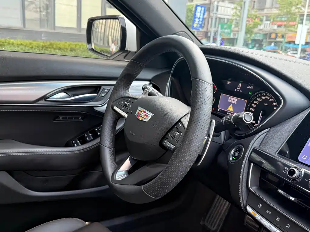 Cadillac CT5 2021 — фото 15