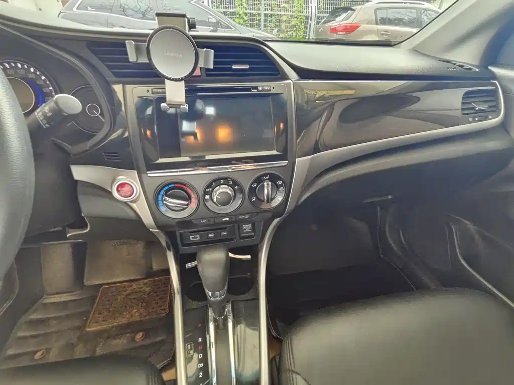 Honda Crider 2015 — фото 11