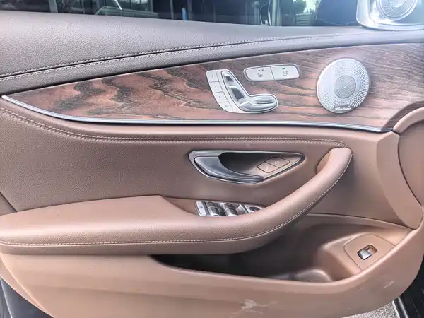 Mercedes-Benz E-Class 2023