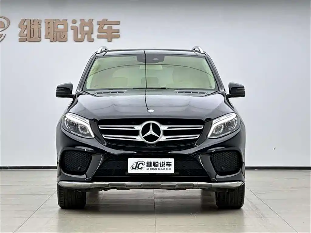 Mercedes-Benz GLE 2017 — фото 2