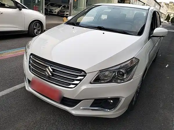 Suzuki Qiyue 2017
