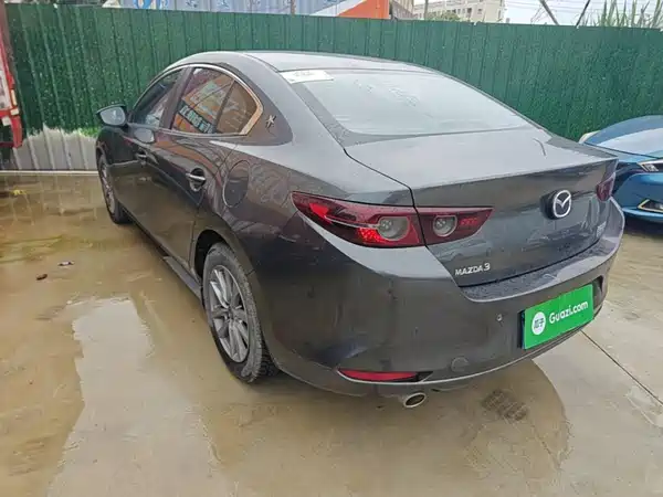 Mazda 3 Axela 2023