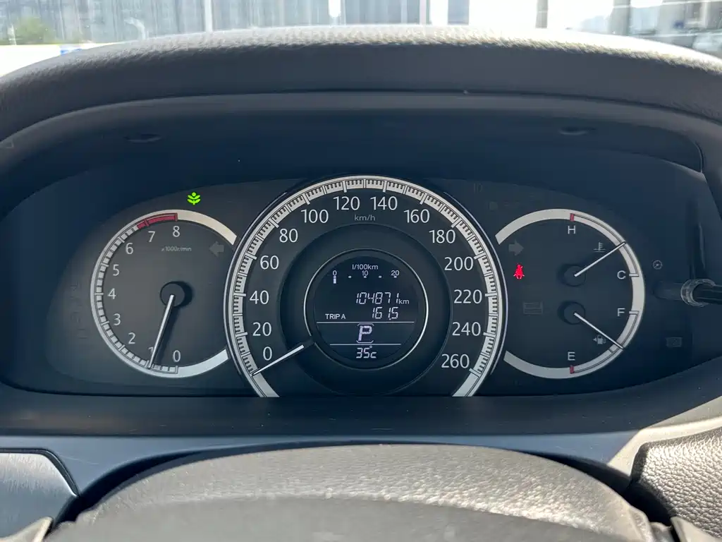 Honda Accord 2016 — фото 16