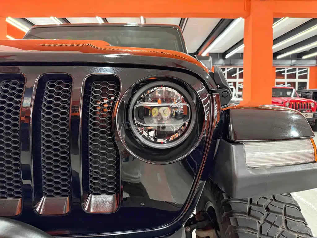 Jeep Wrangler 2020 — фото 7