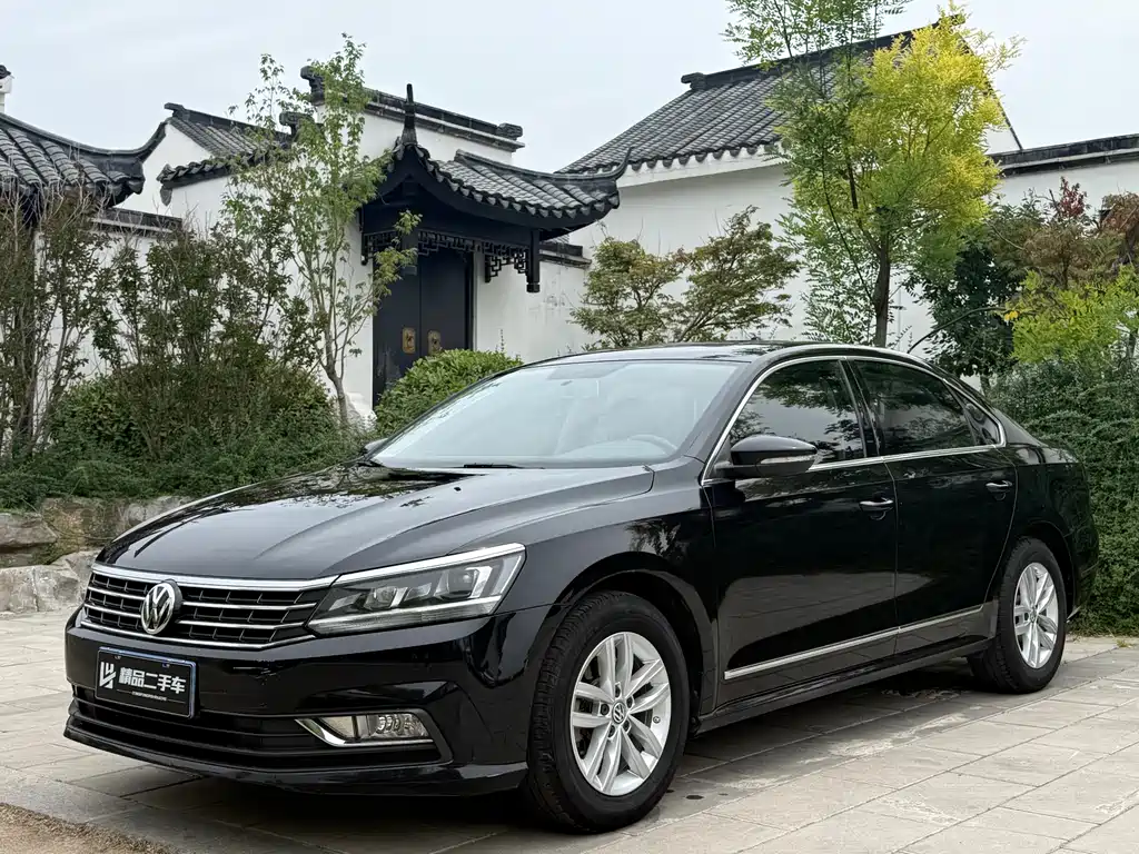 Volkswagen Passat 2017 — фото 1