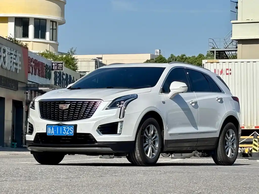 Cadillac XT5 2020 — фото 2