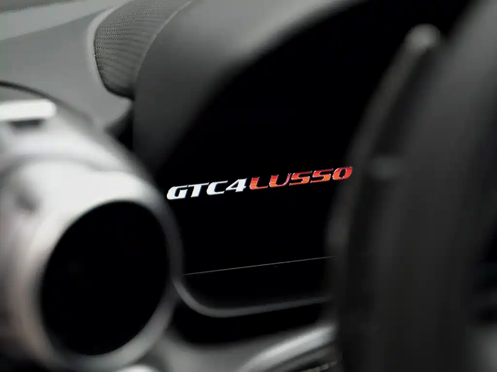 Ferrari GTC4Lusso 2017 — фото 19