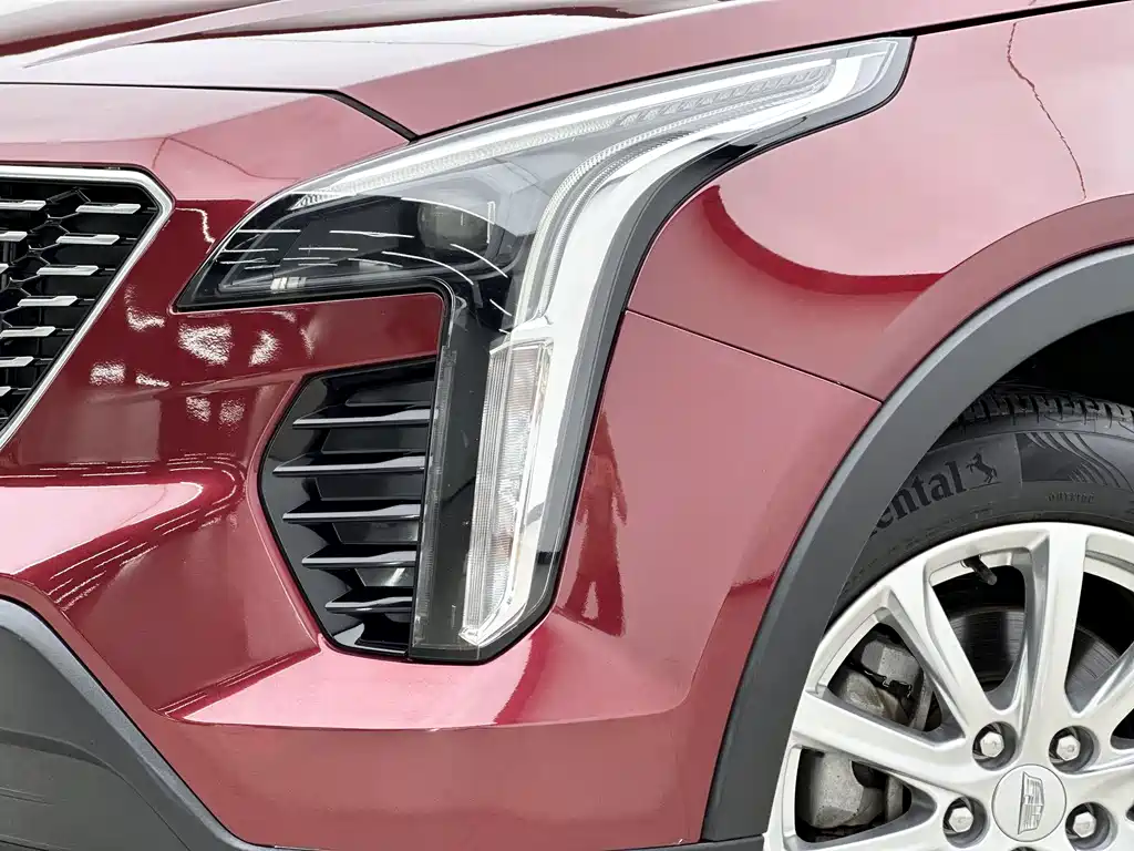 Cadillac XT4 2019 — фото 14