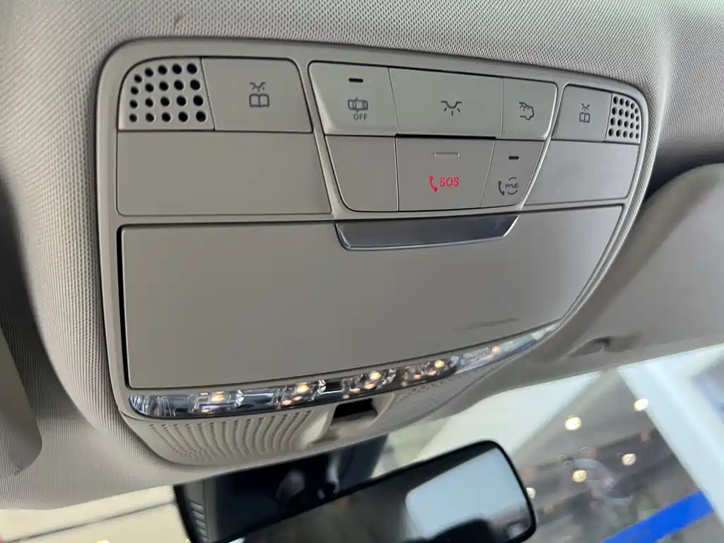 Mercedes-Benz E-Class 2022 — фото 22