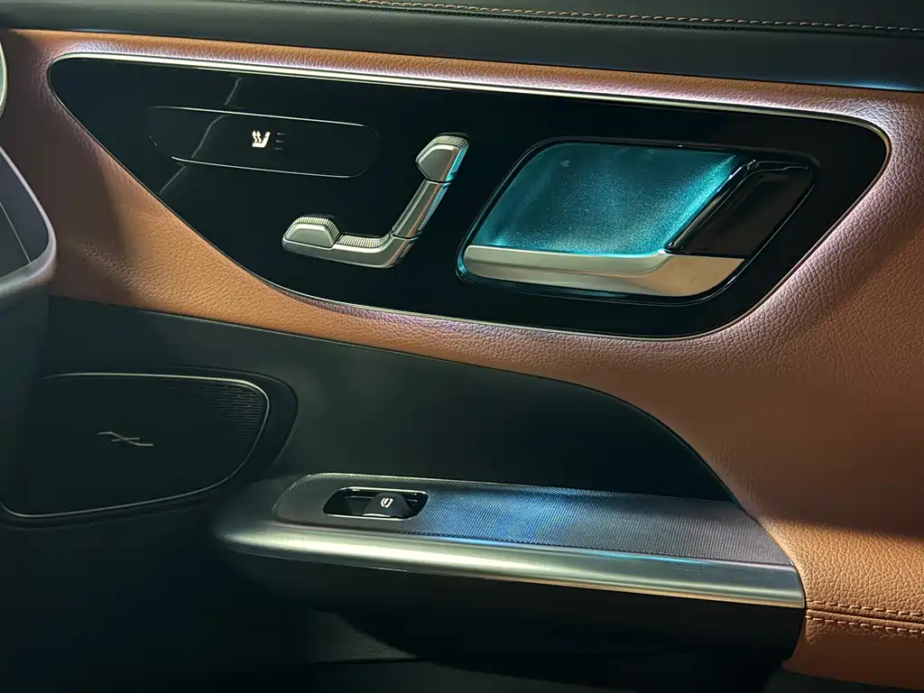 Mercedes-Benz GLC 2023 — фото 7