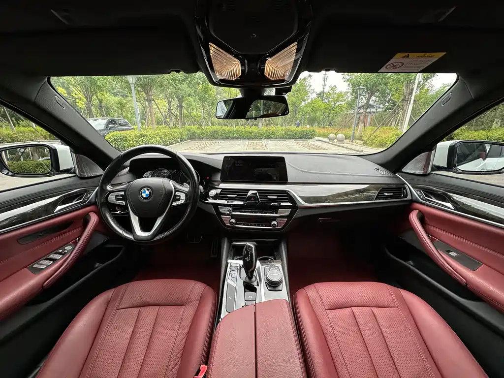 BMW 5 Series 2018 — фото 4
