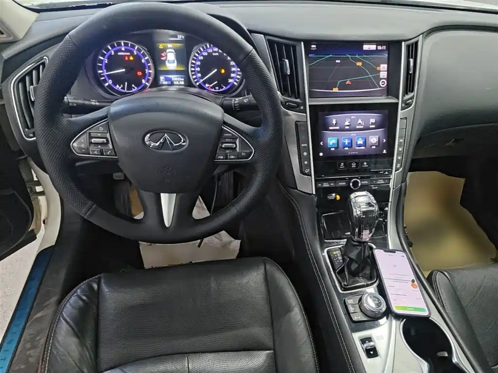 Infiniti Q50L 2017 — фото 10