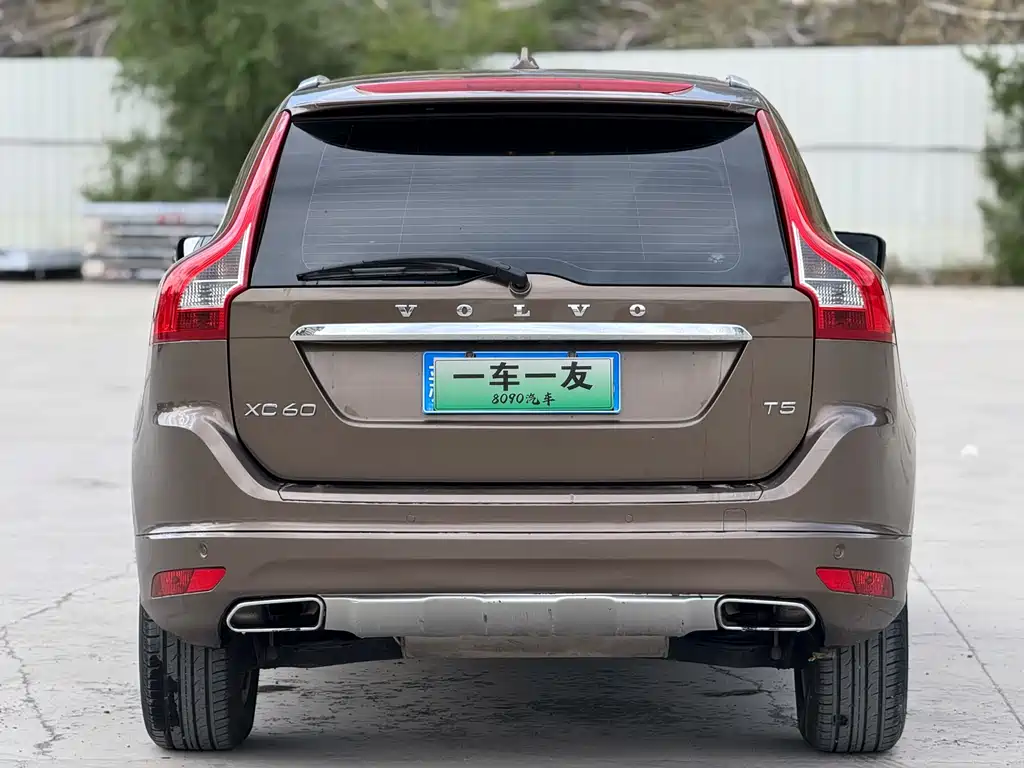 Volvo XC60 2015 — фото 8