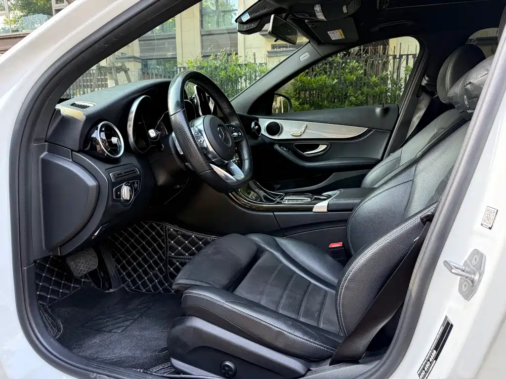 Mercedes-Benz C-Class 2019 — фото 4