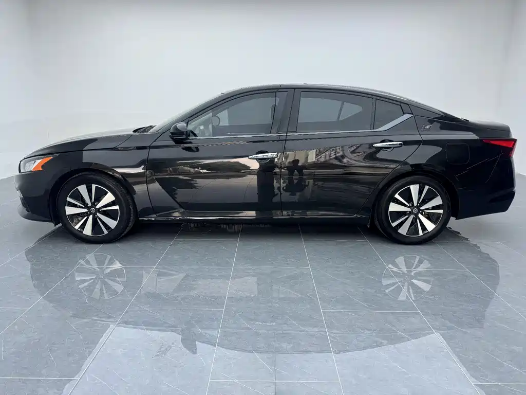 Nissan Teana 2022 — фото 12