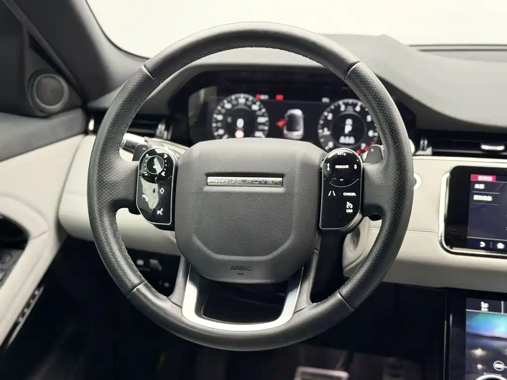 Land Rover Evoque 2020 — фото 15