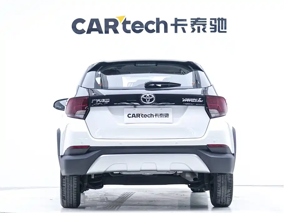 Toyota Yaris L 2022
