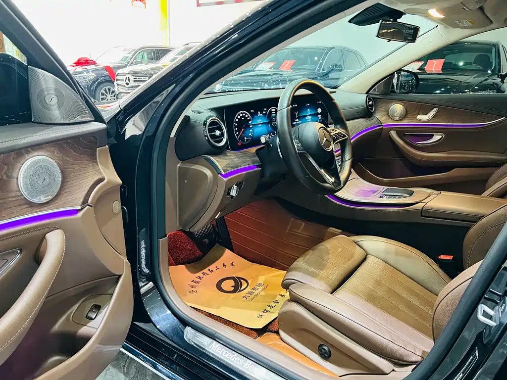 Mercedes-Benz E-Class 2022 — фото 4