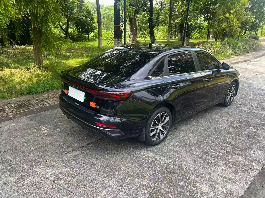 Geely Emgrand L 2022 — фото 14