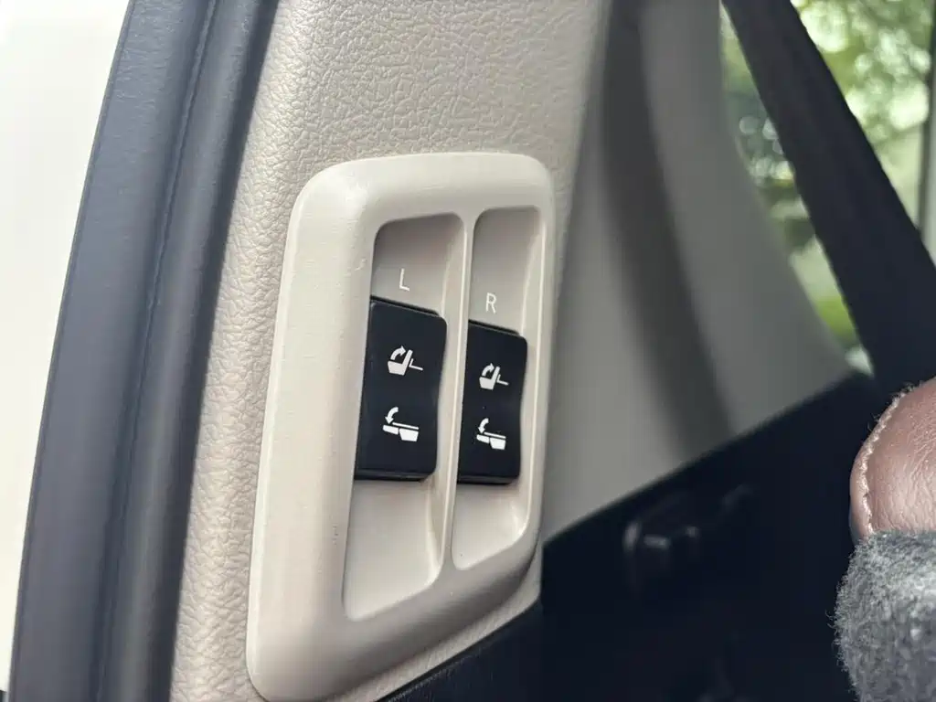 Toyota Prado 2017 — фото 19