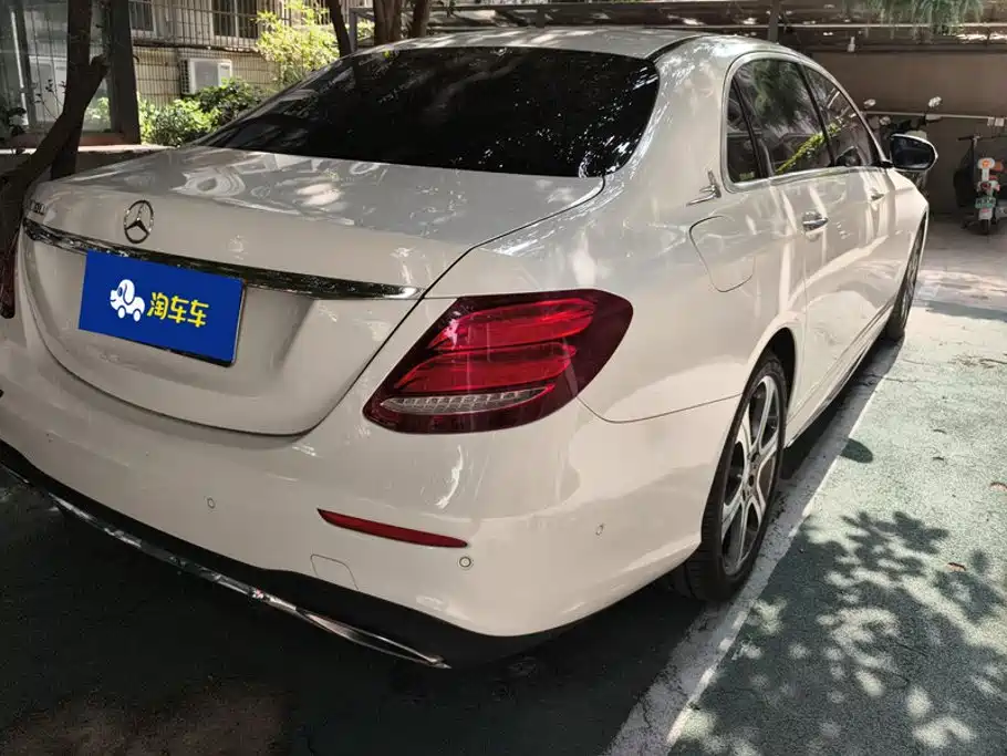 Mercedes-Benz E-Class 2016